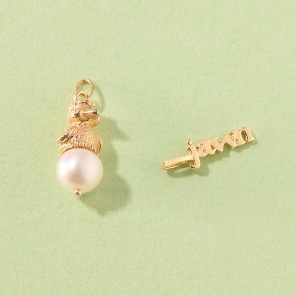 Catbird Philadelphia City Charm — Eagle on Pearl - Picture 3 of 3